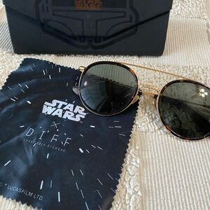 Star Wars Sunglasses - Black and Gold